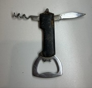 scyzoryk brelok z otwieraczem i korkociągiem starusieńki podniszczony