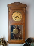 Wiszący zegar ścienny