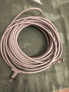 Kabel o długości około 10 metrów 