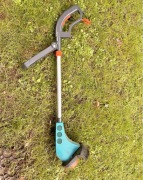 GARDENA podkaszarka elektryczna 440W