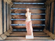 Bogini Venus figurka alabastrowa