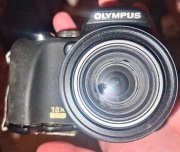 Olympus SP-590UZ- legendarny superzoom 26x