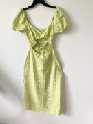 Bershka zielona sukienka midi wycięcie pod biustem kratka