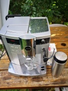 Ekspres automatyczny Jura S9 One Touch + termos na mleko ładny