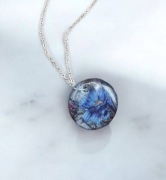 Naszyjnik z żywicy „Niebieski kwiat”