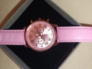 Damski zegarek JasonRolls – elegancki, Tarcza z cyframi rzymskimi