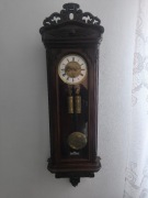 Zegar wiedenski sygnowany