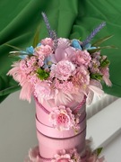 Flowerbox, ręcznie wykonany, różowy – sztuczne kwiaty, prezent, dekoracja