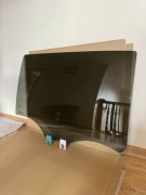 Szyba tylnia prawa Chrysler Pacifica 2016 - przyciemniana 