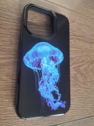 Etui z grafiką meduzy na iPhone’a 15 Pro