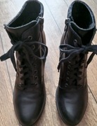 Sprzedam tanio. Skórzane botki marki Lasocki. Rozmiar 38