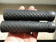 Gripy Marin Bearpaw Skręcane Czarne