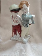 KOLEKCJONERSKA FIGURKA CHŁOPCÓW Z RUMUNII