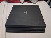 PlayStation 4 PRO z padem