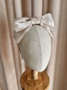 Opaska z kokardą kokarda beżowa ecru duża na wesele komunię Boże ciało 