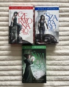 Mark Lawrence Księga przodka Czerwona siostra Szara siostra Święta siostra