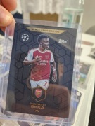TOPPS MATCH ATTAX 2025/26 2026 BLACK EDGE EDITION BE 2 BUKAYO SAKA ARSENAL