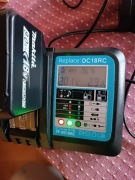 Szybka Ładowarka z melodyjką  YF-DC18RC do akumulatorów Makity  LI-ion 