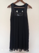 Czarna sukienka z cekinami