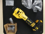 Akumulatorowa frezarka / wycinarka do płyt G-K, 18V DeWALT DCE555N NOWA