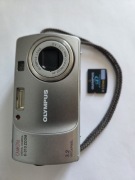 Digicam Olympus C-310 CCD Zoom 3,2 mpx + karta 512 MB
