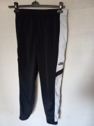 Spodnie chłopięce Nike - XL