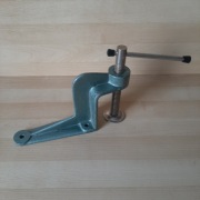 Ścisk stolarski przykręcany do stołu PRL nowy nieużywany