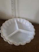 Talerz do serwowania z 3 przedziałkami, mleczne szkło