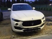 Maserati levante zderzak przedni przód biały w kolor 268 do założenia 