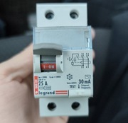 Wyłącznik Różnicowoprądowy Legrand 08909 25A 30mA