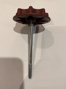 Śruba mocująca koło Toyota