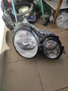 reflektor przedni do samochodu Mercedes-Benz Klasy E, model W210.