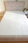 Sprzedam materac Venus Memory 140x200 cm – stan jak nowy!