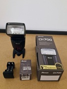 Lampa błyskowa Nissin Di700 do Nikon + dodatkowy magazynek na baterie