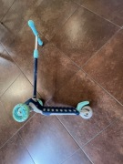 Niebieska hulajnoga używana sprawna meteoryt Sloper