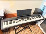 Roland FP-30X Cyfrowe pianino + Focusrite Scarlett SOLO 4th Gen