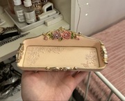 Taca na biżuterię z różyczkami