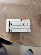 Cylinder pneumatyczny 