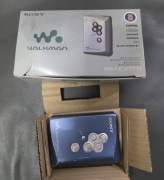 Sony Walkman WM-EX501 odtwarzacz kaset magnetofonowych  sprawny z pudełkiem