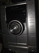 Wieża sony z kolumnami i pilotem