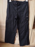 Czarne spodnie typu bojówki (cargo) marki bpc (Bonprix Collection) 42