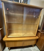 Witryna mid-century modern modernizm