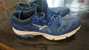 Super buty MIZUNO WAVE ULTIMA 11 rozm. 42,5 / 27,5