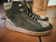 Wysokie buty / sneakersy za kostkę White Stuff 37 oliwkowe cętki panterka