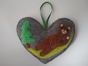 ZAWIESZKA "MIŚ NA SKRAJU LASU" FILC HAND MADE