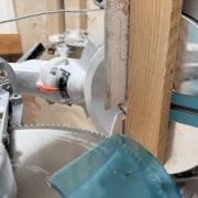 Sprzedam ukośnice na gwarancji 2 lata razem ze stoł + dwie tarcze do cięcia