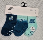 Nike skarpetki 3pak nowe. Oryginał. 6-12 miesiecy. Antyposlizgowe.