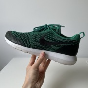 Zielone męskie buty sneakersy NIKE ROSHE NM FLYKNIT SE 42.5 27cm 816531-300