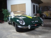 Jaguar E cabrio racing 1961 bez pudła 1:18 Bburago