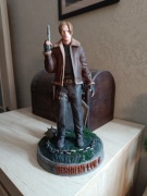 Resident Evil 4 Leon Figurka 30 cm